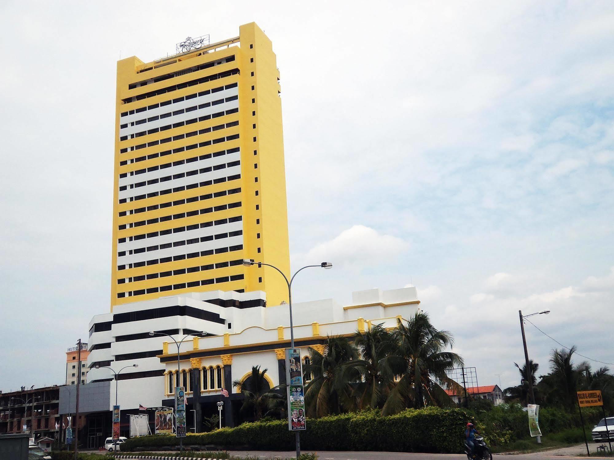 The Emperor Hotel Малакка Экстерьер фото