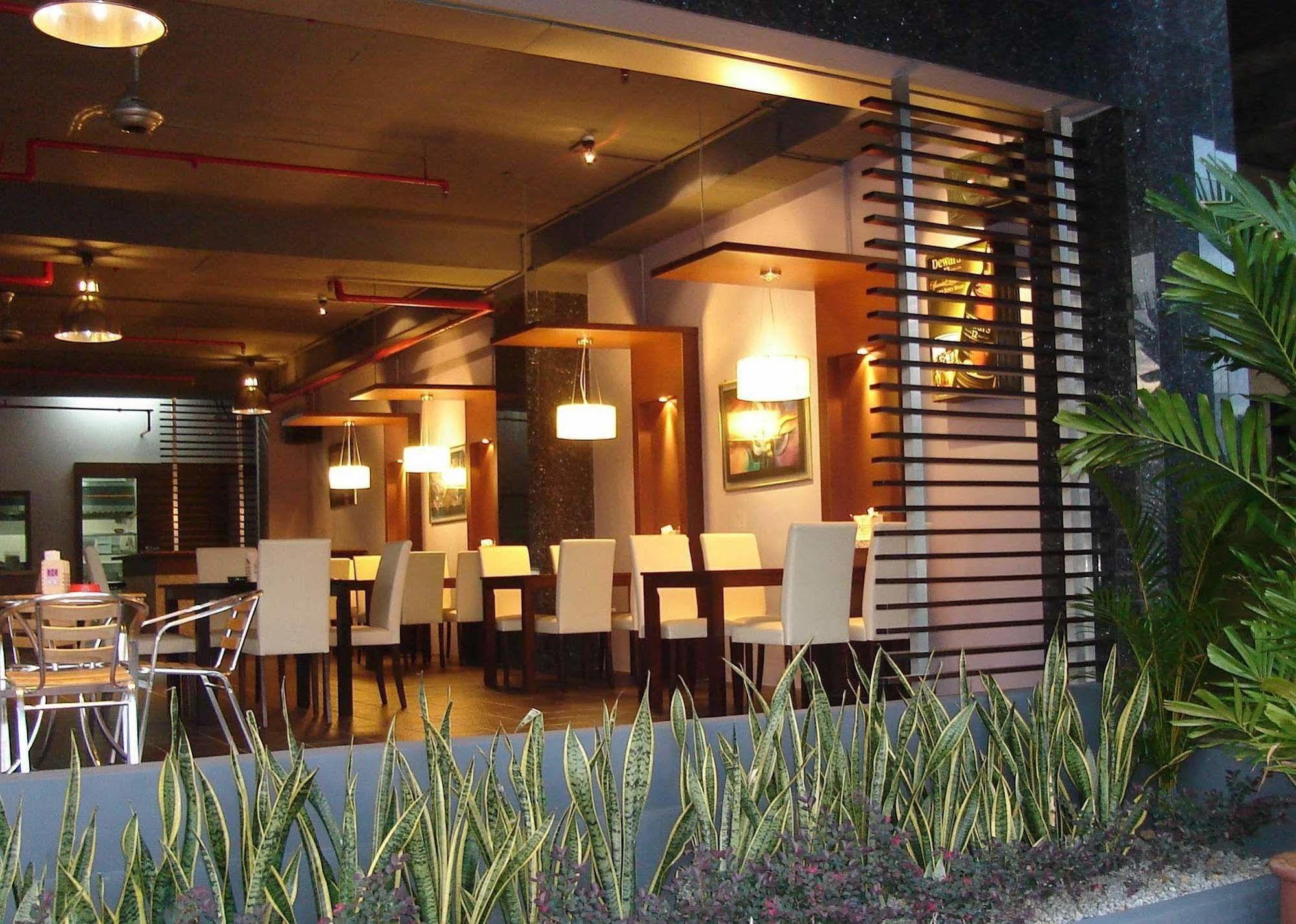 The Emperor Hotel Малакка Экстерьер фото